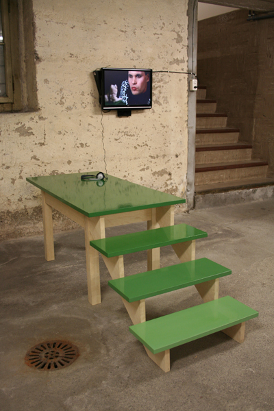 Flo Maak, stairs / elevated desire